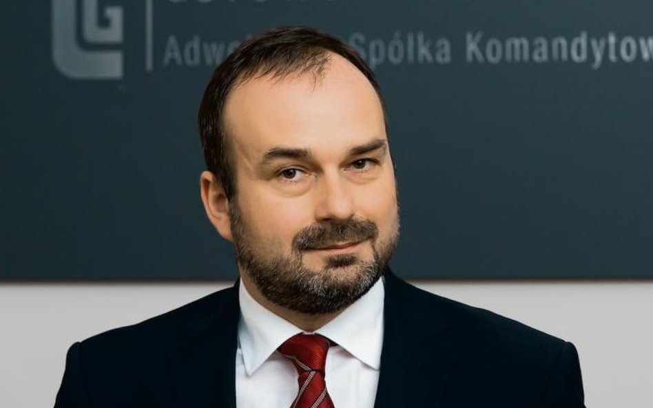 adw. Maciej Gutowski