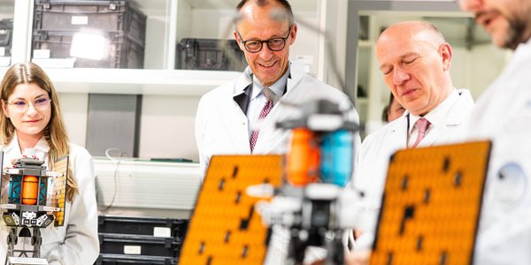 Unijny to za mało? Niemcy chcą mieć własny odpowiednik Starlinka na cele wojskowe