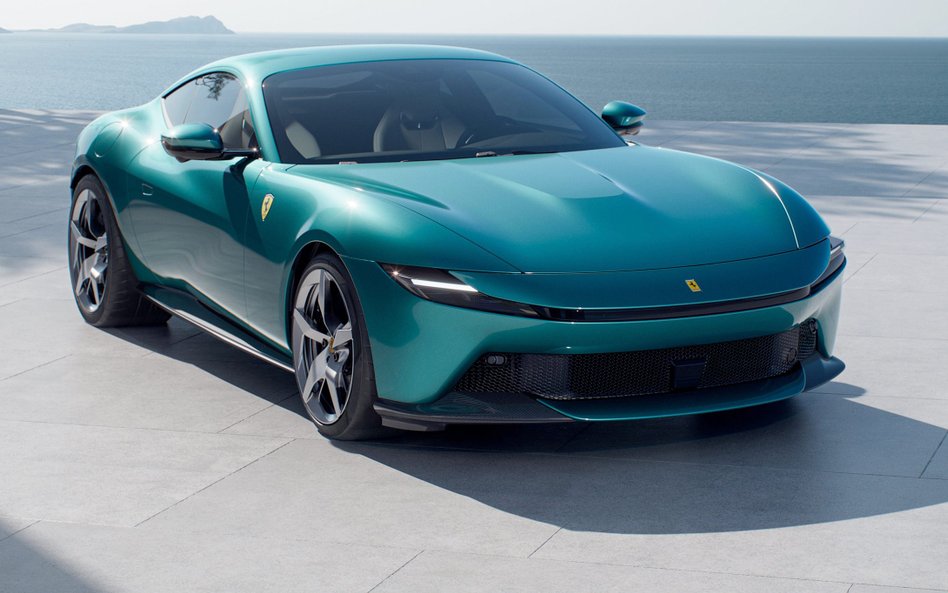 Ferrari Amalfi zachowuje proporcje Romy, lecz niemal każdy panel został zaprojektowany od nowa