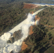 Awaryjny zrzut wody z zapory Oroville / CA/DWR, Twitter