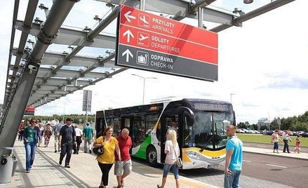 Ewakuowano pasażerów na lotnisku w Modlinie