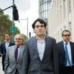 Martin Shkreli, finansista inwestujący w branżę farmaceutyczną. Wiele osób go nienawidzi, ale też wi