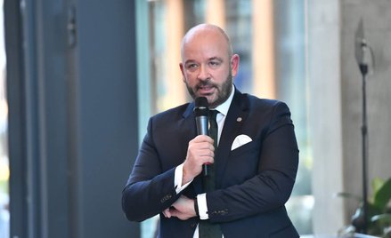 Jacek Sutryk, prezydent Wrocławia, dorabia sobie w radzie Śląskiego Centrum Logistycznego w Gliwicac