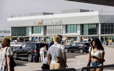 Węgrzy nacjonalizują lotnisko w Budapeszcie