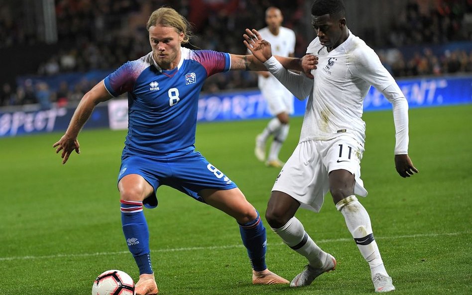 Islandia zatrzymała mistrzów świata. Mbappe ratuje remis