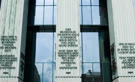 Minister nie chce otworzyć korporacji