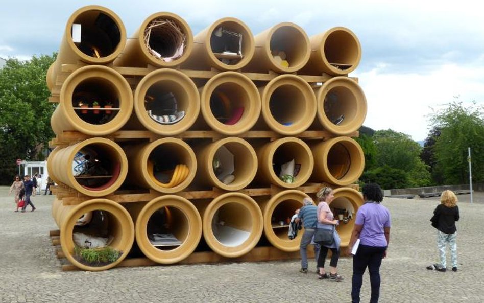 Hiwa K, When We Were Exhaling Images, 2017 r.