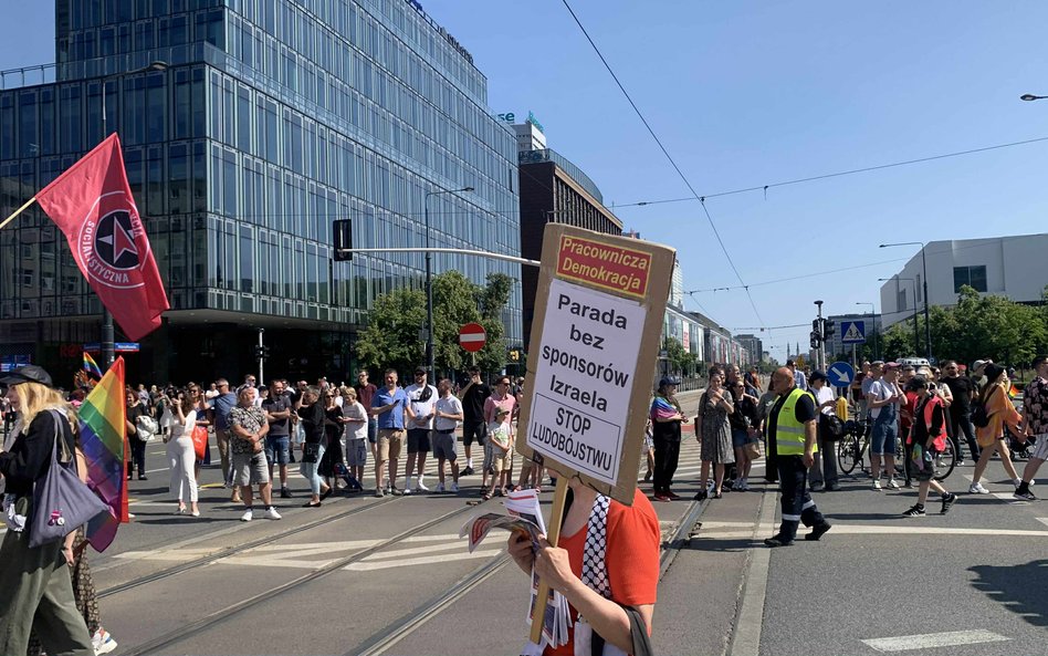 Człon parady sprzeciwia się obecności promocji firm kojarzonych z poparciem dla Izraela