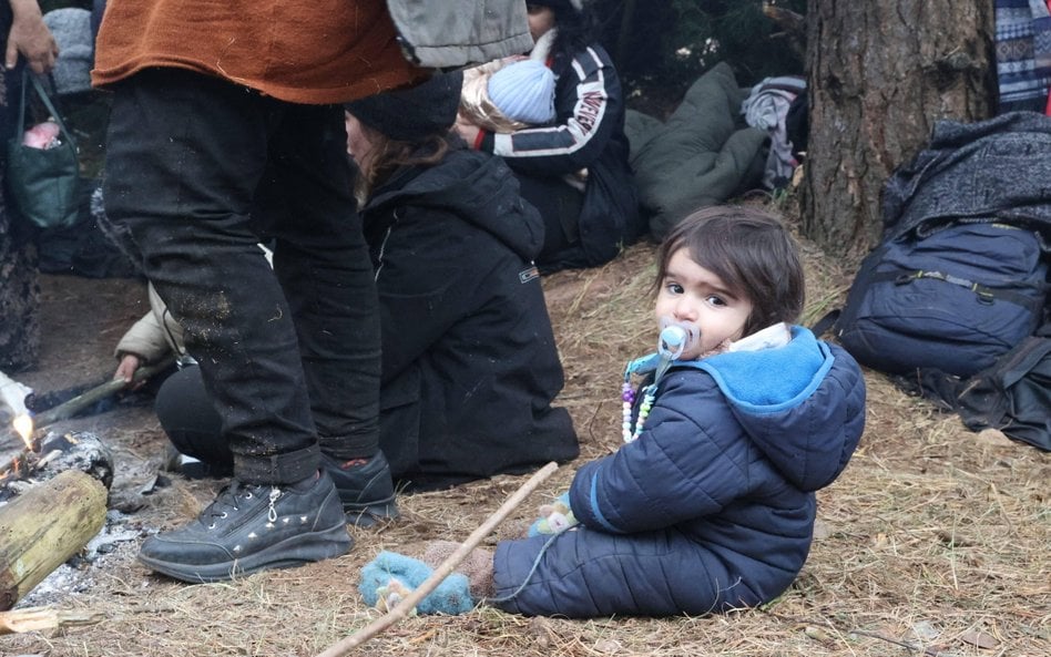 Pomoc humanitarna ma być przestępstwem. MSWiA chce karać aktywistów na granicy (zdjęcie z listopada 