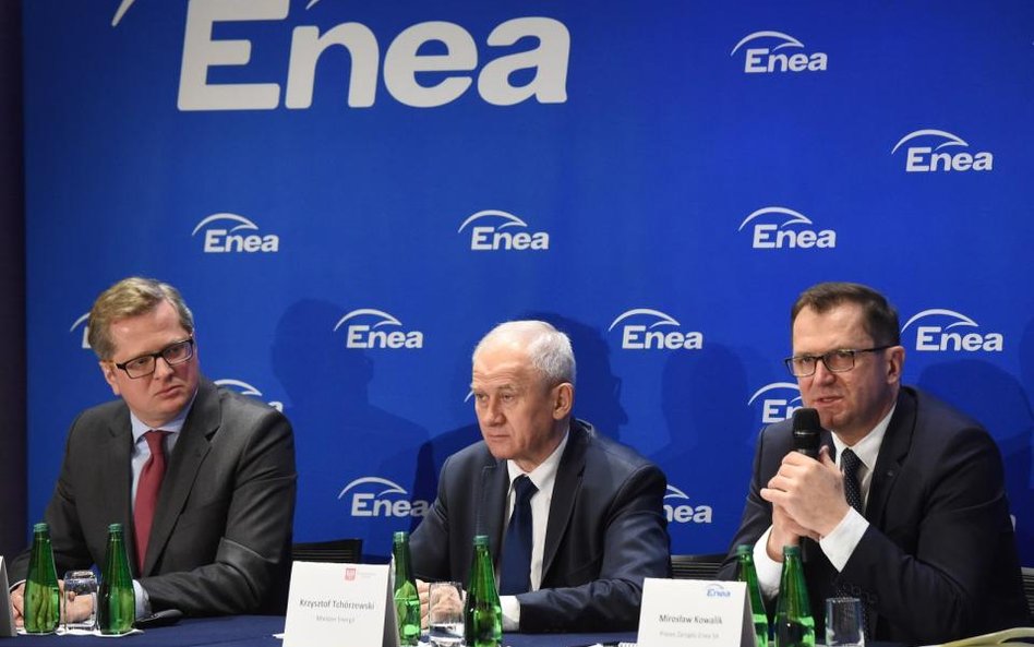 Mikołaj Franzkowiak, wiceprezes Enei, Krzysztof Tchórzewski, minister energii i Mirosław Kowalik, pr