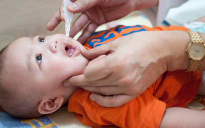 Wirus polio w ściekach w Londynie. Władze zaszczepią milion dzieci
