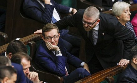 Robert Winnicki (z lewej): Mamy lepszą sytuację niż nasi piłkarze