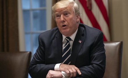 Ile Trump wydaje pieniędzy na Facebooku?