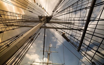 Do Szczecina płynie 55 żaglowców i jachtów z 18 krajów