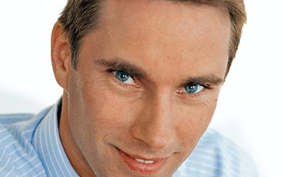 Krzysztof Stępień, GŁÓWNY ANALITYK, DYREKTOR INWESTYCYJNY OPERA TFI
