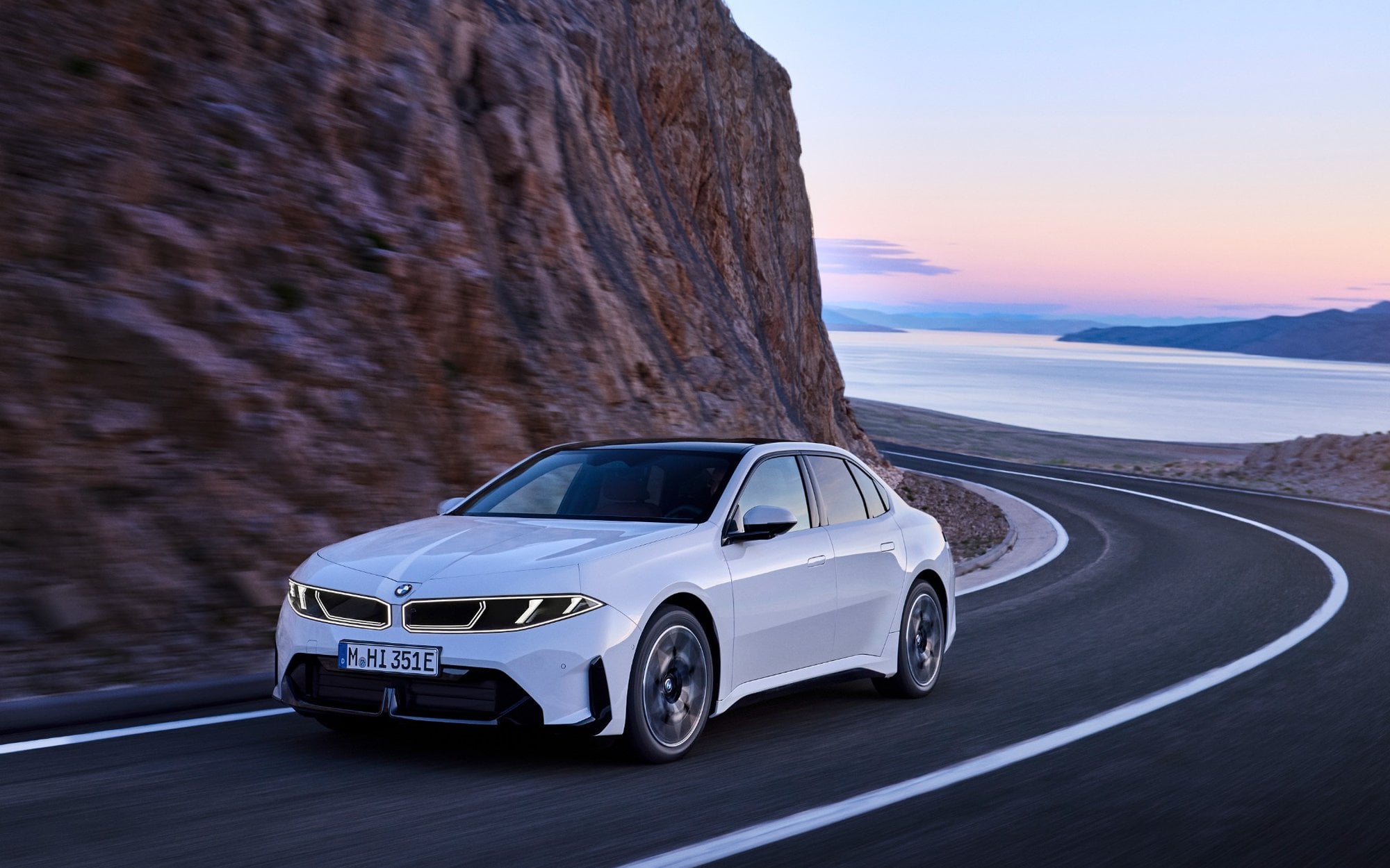 BMW i3 wraca do salonów. Tym razem bardziej szokuje ceną niż wyglądem
