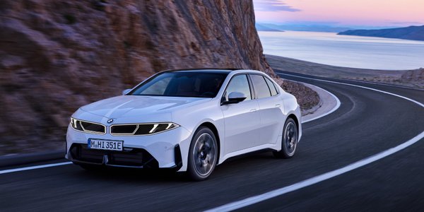 BMW i3 wraca do salonów. Tym razem bardziej szokuje ceną niż wyglądem