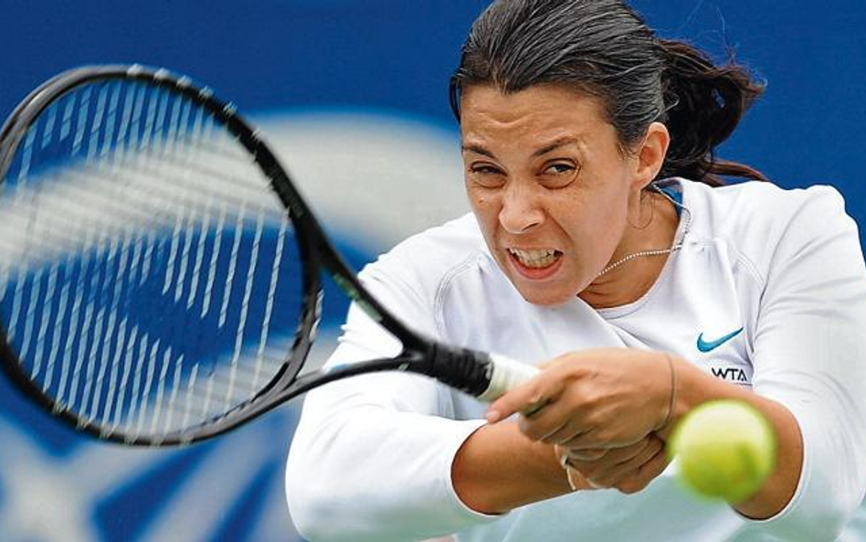 Marion Bartoli nie składa broni: zwyciężyła w Osace, jedzie do Moskwy, gdzie nawet jeśli wygra, musi