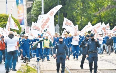 Pracownicy kompleksu węglowego Turów protestowali w tym tygodniu przed biurem Parlamentu Europejskie