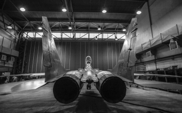 Remontowany MiG-29 w Wojskowych Zakładach Lotniczych nr 2 w Bydgoszczy