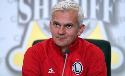 Trener Legii Jacek Magiera z nadzieją czeka na ligową przerwę.