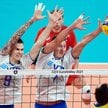 11 września 2021 r. Rosjanie Iwan Jakowlew (L) i Dmitrij Wołkow (C) oraz Dmytro Wijecki (P) z Ukrain
