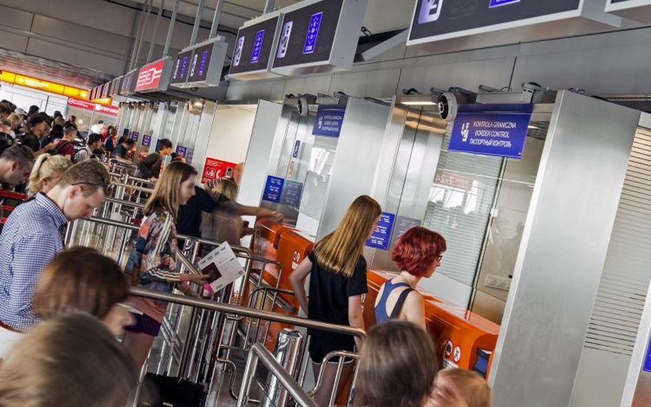 Będą szybsze odprawy na Lotnisku Chopina