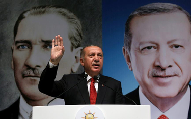 Prezydent Erdogan: – Oni mają dolara, my mamy Boga