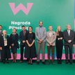 Zdobywcy nagród, wyróżnień i nominowani w tegorocznej edycji nagrody: (od lewej) Andrzej Brzeziecki,