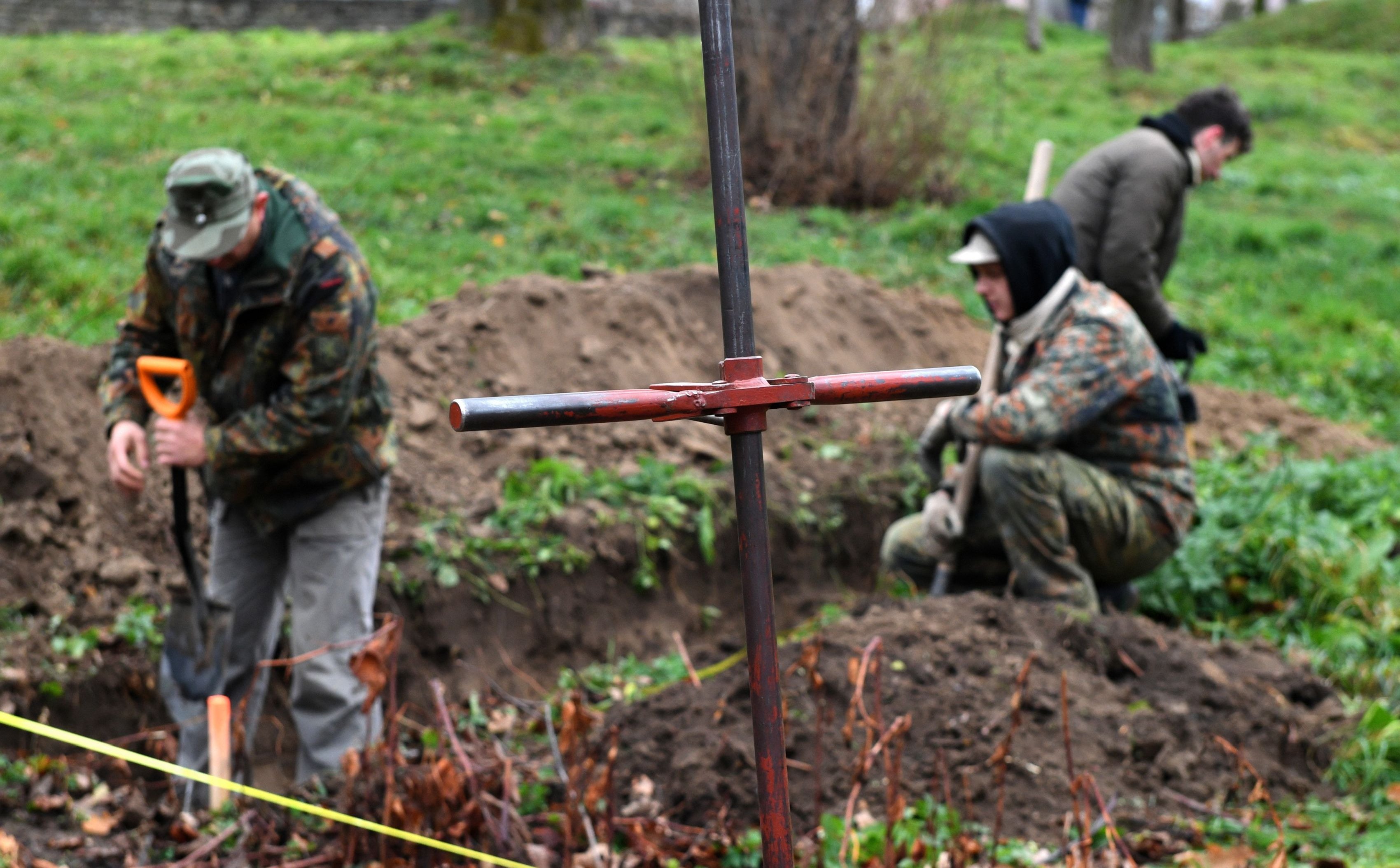 Poszukiwania ciał polskich żołnierzy. We Lwowie ruszyły prace