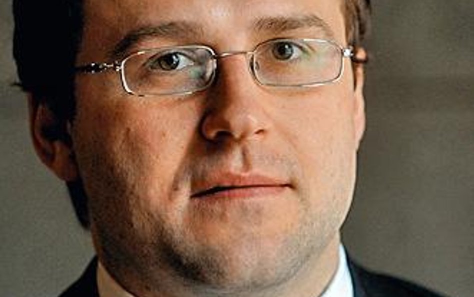 Michał Bernat radca prawny i doradca podatkowy w kancelarii Salans