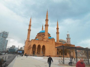 Sunnicki meczet Mohammeda al-Amina w centrum Bejrutu to budowla współczesna ufundowana przez zabiteg