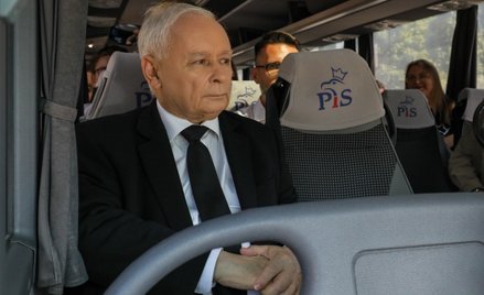 Jarosław Kaczyński podczas wyjazdu na piknik rodzinny do Pułtuska