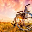 NFZ odmówił refundacji wózka chłopcu bez rąk