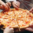 Restauracje pod ścianą, idą w dostawy do klientów