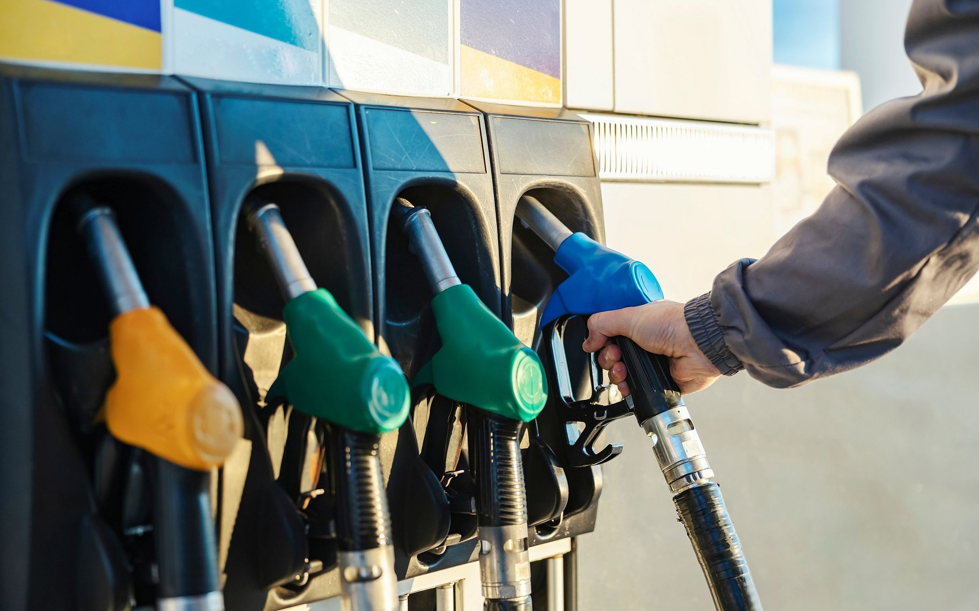 Tego lata popyt na paliwa płynne był mniejszy niż rok temu