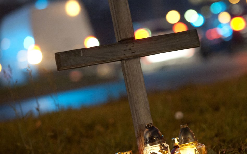 Uchwalono podatek od przydrożnych krzyży