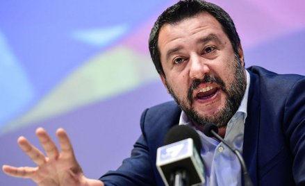 Salvini: Włoskie porty pozostaną zamknięte dla imigrantów