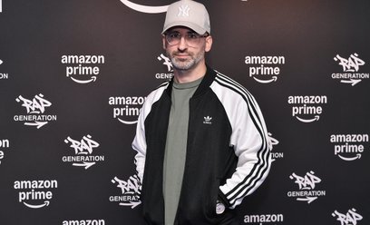 Najpopularniejszym singlem w streamingu w 2025 r. został „Dom nad wodą” Pezeta (na zdjęciu).