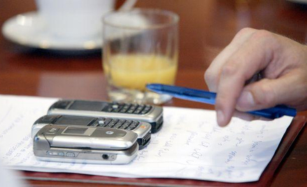 Telefon kluczem do banku w Internecie