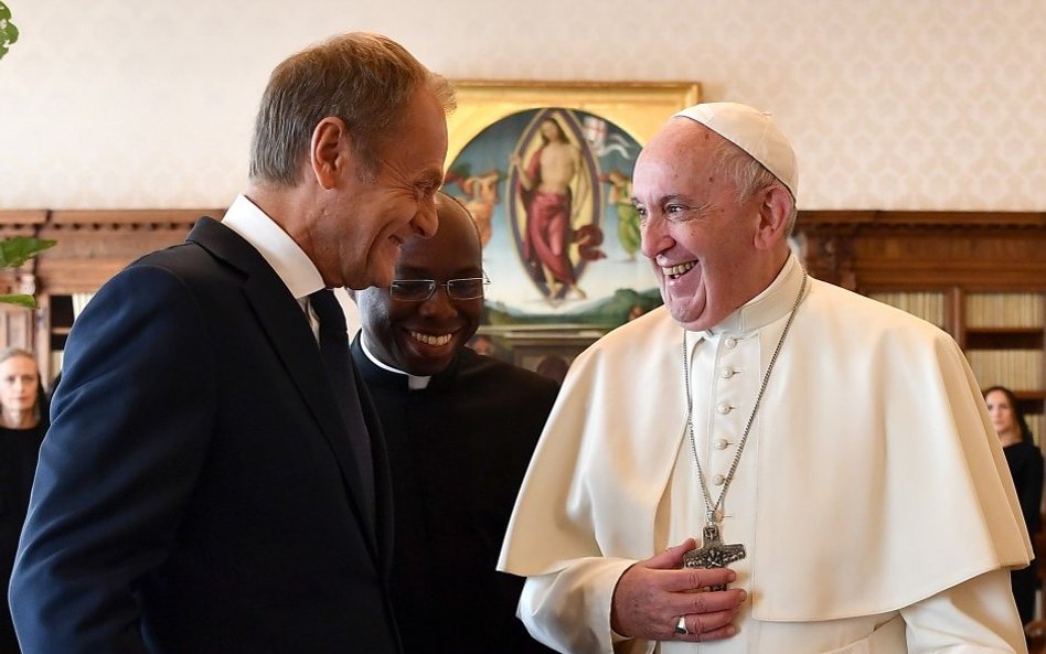 Donald Tusk z rodziną na audiencji u papieża Franciszka