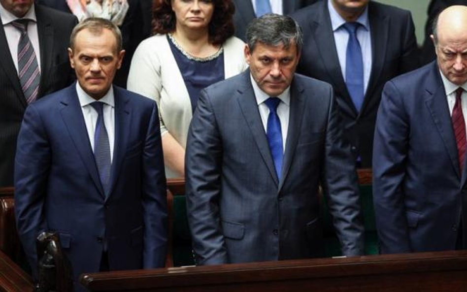 Donald Tusk coraz częściej ma problemy z utrzymaniem dyscypliny w swojej partii.