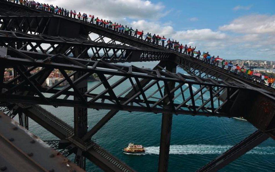 Entuzjaści z Rotary Club w Sydney zdołali pobić rekord z księgi Guinnessa: na rusztowaniu Sydney Har