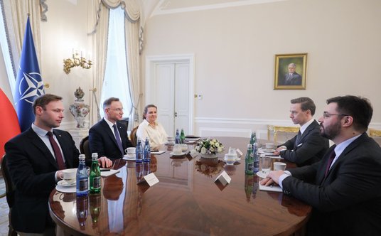 Od lewej: szef gabinetu prezydenta Marcin Mastalerek, prezydent Andrzej Duda, sekretarz stanu w KPRP