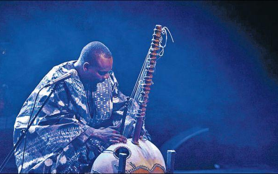 Toumani Diabate dał popis gry na instrumencie zwanym korą