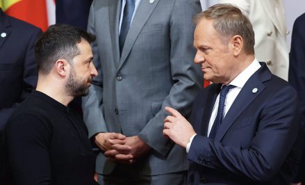 Rodzimi politycy nie kreują polityki, a podążają za sondażami, przy czym zasadne jest pytanie, czy a