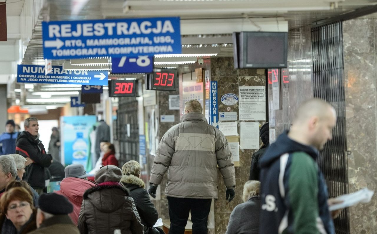 Nowi pacjenci szybciej u lekarza. Jak NFZ udało się zmniejszyć kolejki?
