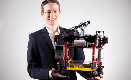 - Chciałem pokazać, że drukarki 3D nie są aż tak nieosiągalnie kosmiczną technologią - mówi Piotr Pa