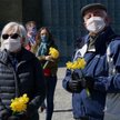 Dusisz się w maseczce? Nie musisz jej zakładać, ale policja ma prawo ustalić, czy jesteś chory