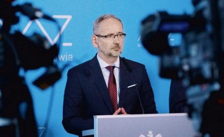 Minister zdrowia Adam Niedzielski zapowiedział nowe metody walki z koronawirusem